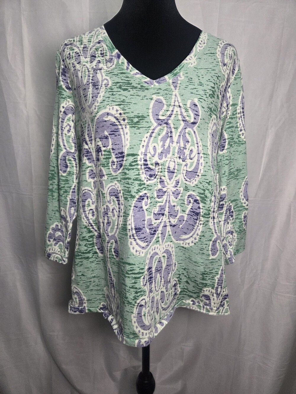 Light Green & Lavender V-Neck Women's Top